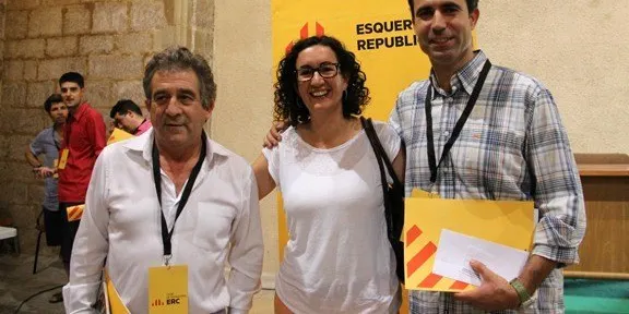 Agramunt recicla 340 kg de vidre contra el càncer de mama