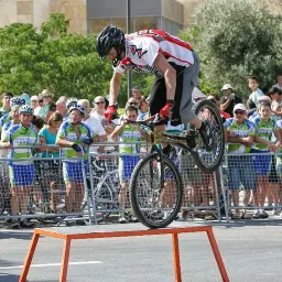 Entrevista local a Àngel Batlle, campió del món del Bike Trial - episode art