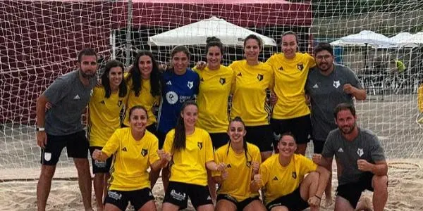 La poblenca Xènia Casadó es proclama campiona de la Copa Catalunya amb el Black Wolf Beach Soccer