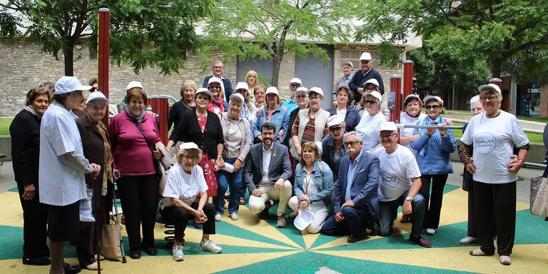 La Seu inaugura el nou espai lúdic i de salut per a la gent gran a la plaça de Lleteries