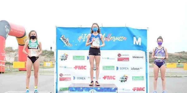 L’atleta Júlia Suárez, bronze en els 3.000 m sub16 del Campionat de Catalunya de Relleus Mixtes de Cros