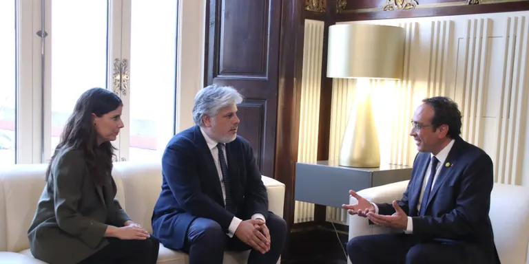 Junts diu que Puigdemont "té intenció d'anar a la investidura, però no ara"