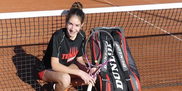 La tenista Anna Ortiz s’incorpora a l’equip de Dunlop