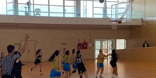 El Cadet femení del CB Altafulla – BBG manté la bona ratxa a costa de l’Elisabeth i assalta la segona plaça (61-56)