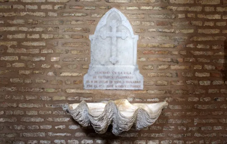 La historia de las pilas de agua bendita de la parroquia de Santiago en COPE Utrera (98.1 FM)