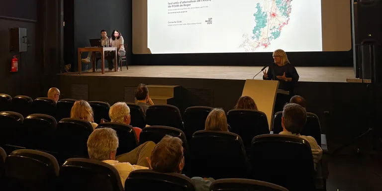 Begur presenta l'Avanç del POUM en una sessió informativa
