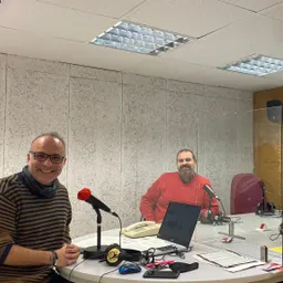 #588 - Escola Pau Casals i Filmoteca: tallers, Filosofia 3/18 i volcà La Palma - episode art