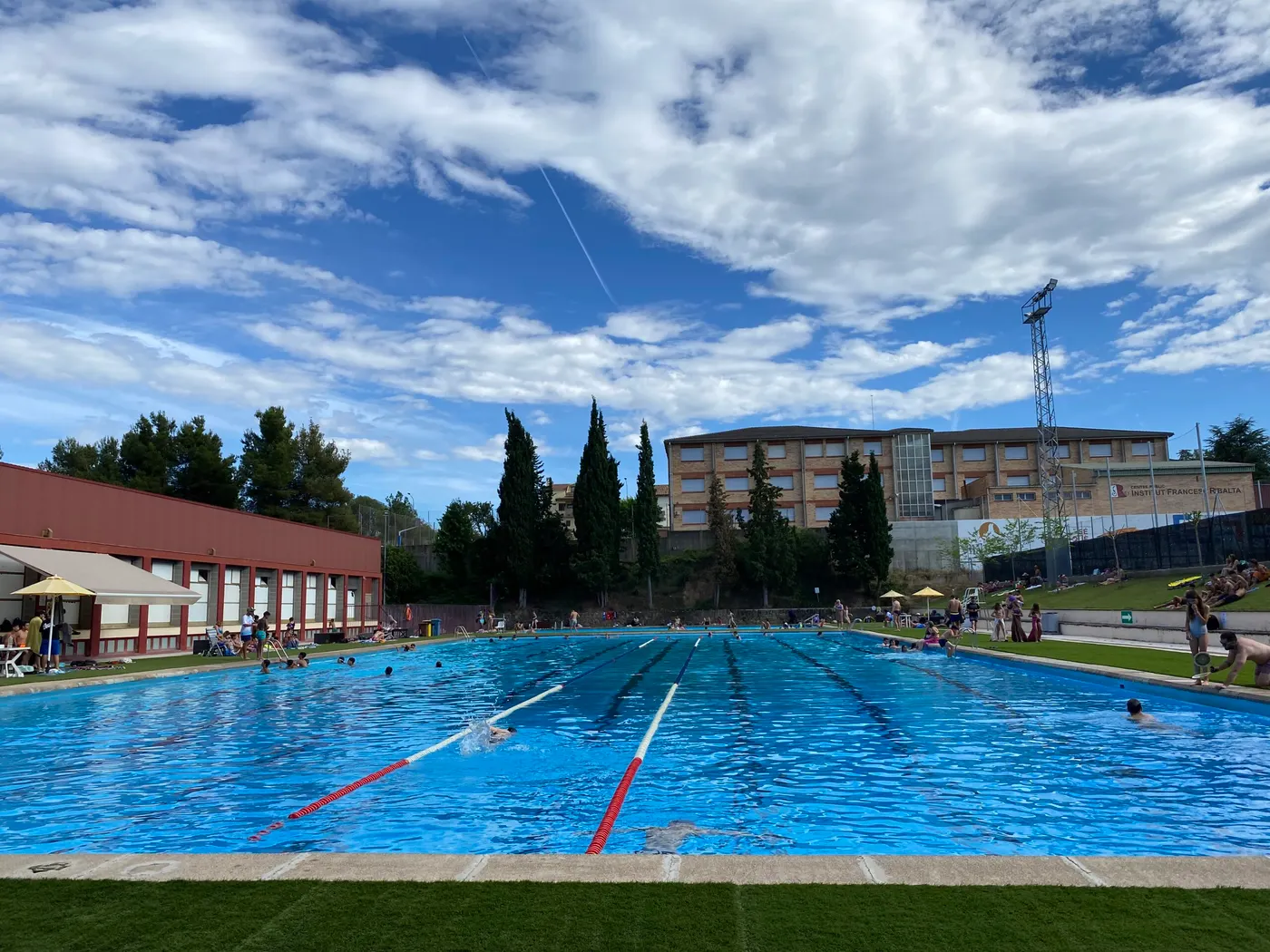 Les piscines municipals de Solsona concentren aquest cap de setmana l'Hora de Resistència de Natació i el Mulla't