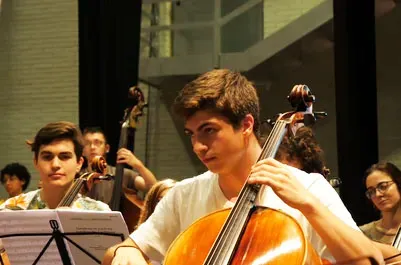 Dos professors de l'AIMS i dos alumnes solsonins interpretaran un concert de Nadal a la residència