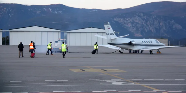 Normalitat en l'estrena de TSA com a operadora dels vols de l'aeroport d'Andorra-La Seu