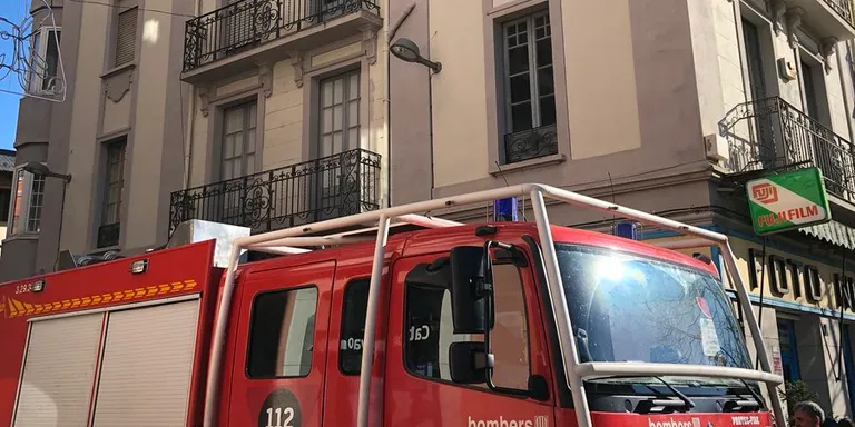 Esfondrament en un edifici del carrer Sant Josep de Calassanç