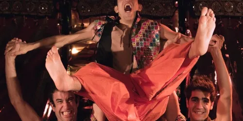 “Bollywood, Bombay, Barcelona”, teatre al ‘notRubí’ només per 6 euros