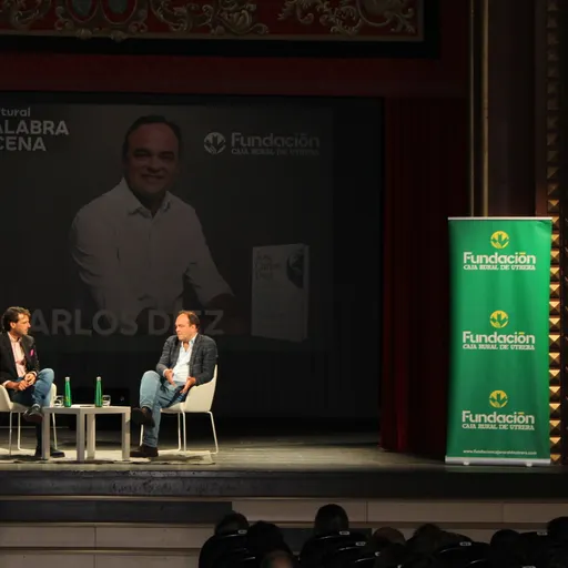 El economista José Carlos Díez en el ciclo 'La palabra a escena de la Fundación Caja Rural de Utrera'