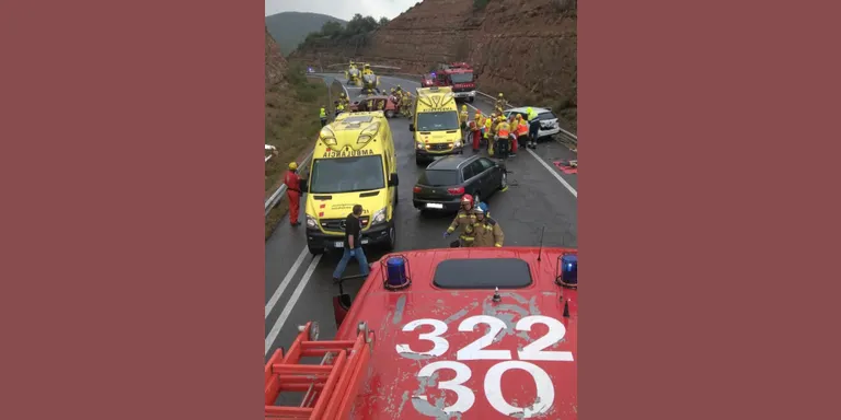 Dos morts i dos ferits de gravetat en un accident de trànsit a la C-14 a Bassella