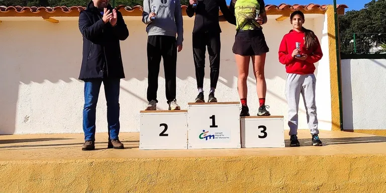 Equips pinedencs han fet podi al 7è Cros semi-urbà de Pineda