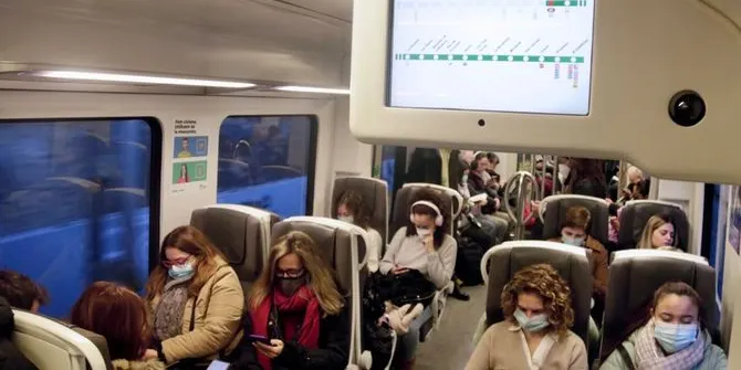 L’obligatorietat de dur mascareta al transport públic té les hores comptades