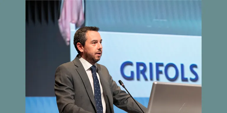 Grifols anuncia un pla de retallades que inclou un centenar d'acomiadaments a Catalunya