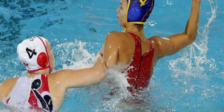 La selecció espanyola de waterpolo lluita per l’or a Budapest
