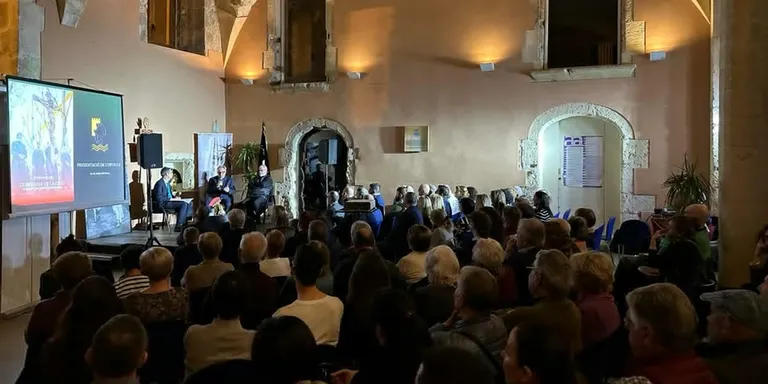 La presentació de l'Opuscle dona el tret de sortida a la Setmana Santa de Torredembarra