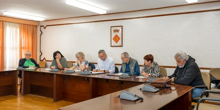 Nova sessió del Senat de la Gent Gran de Constantí per fer seguiment dels projectes i l’actualitat municipal