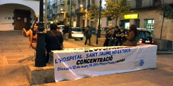 Poca mobilització a la cassolada en contra les retallades en sanitat