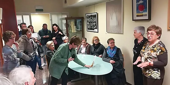 L’Associació Catalana de Puntaires homenatjarà aquesta tarda la puntaire arenyenca Glòria Bilbeny