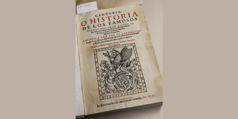 Joaquim Gay de Montellà cedeix un llibre de l'any 1600 a l'Arxiu Comarcal de Cerdanya