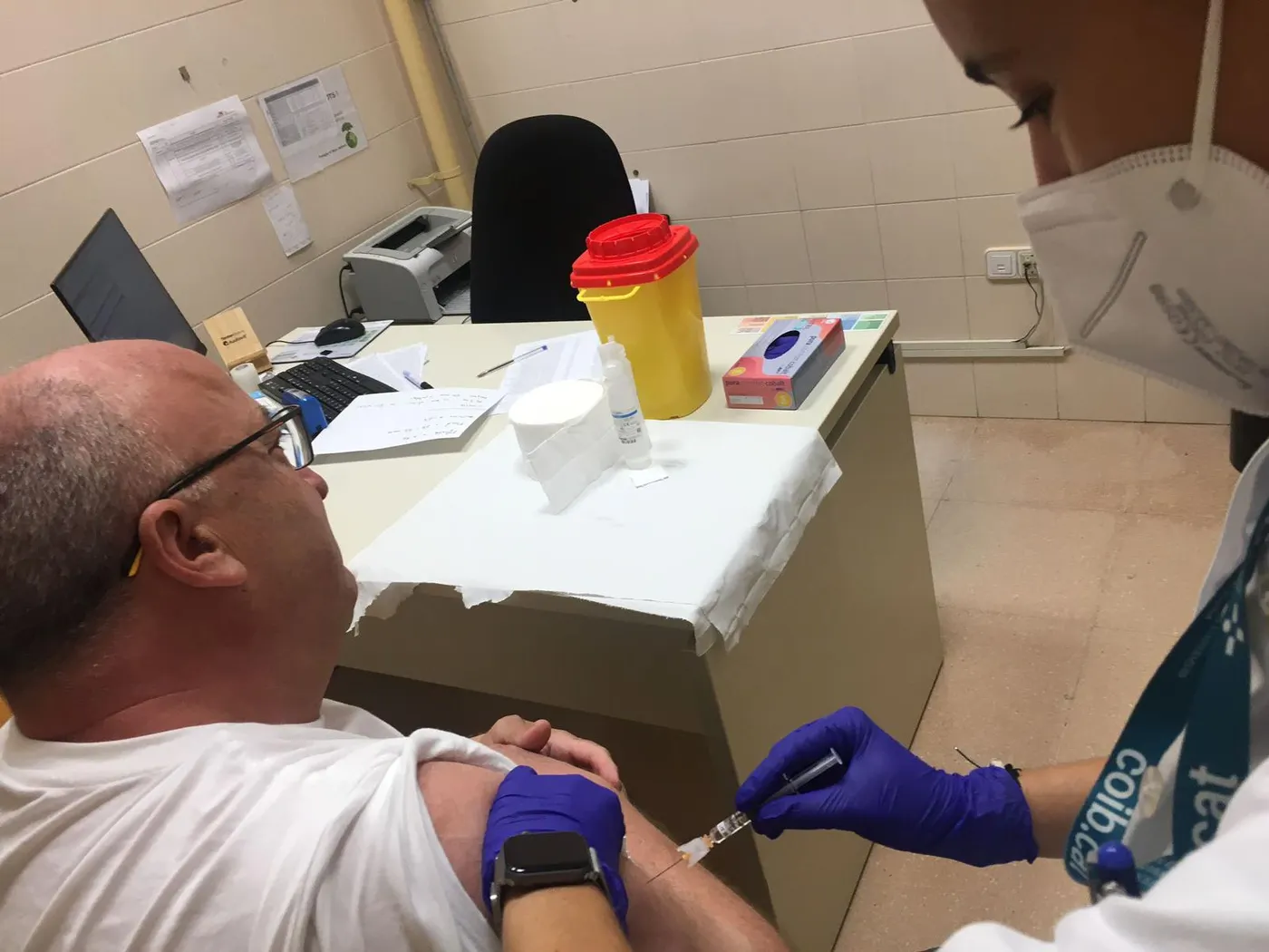 <strong>El Centre Sanitari posa en marxa la campanya de vacunació simultània contra la grip i de reforç contra la covid</strong>