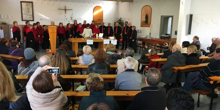 Concerts de Nadal a les parròquies de Poblenou i Santa Maria amb la Coral Pinedenca