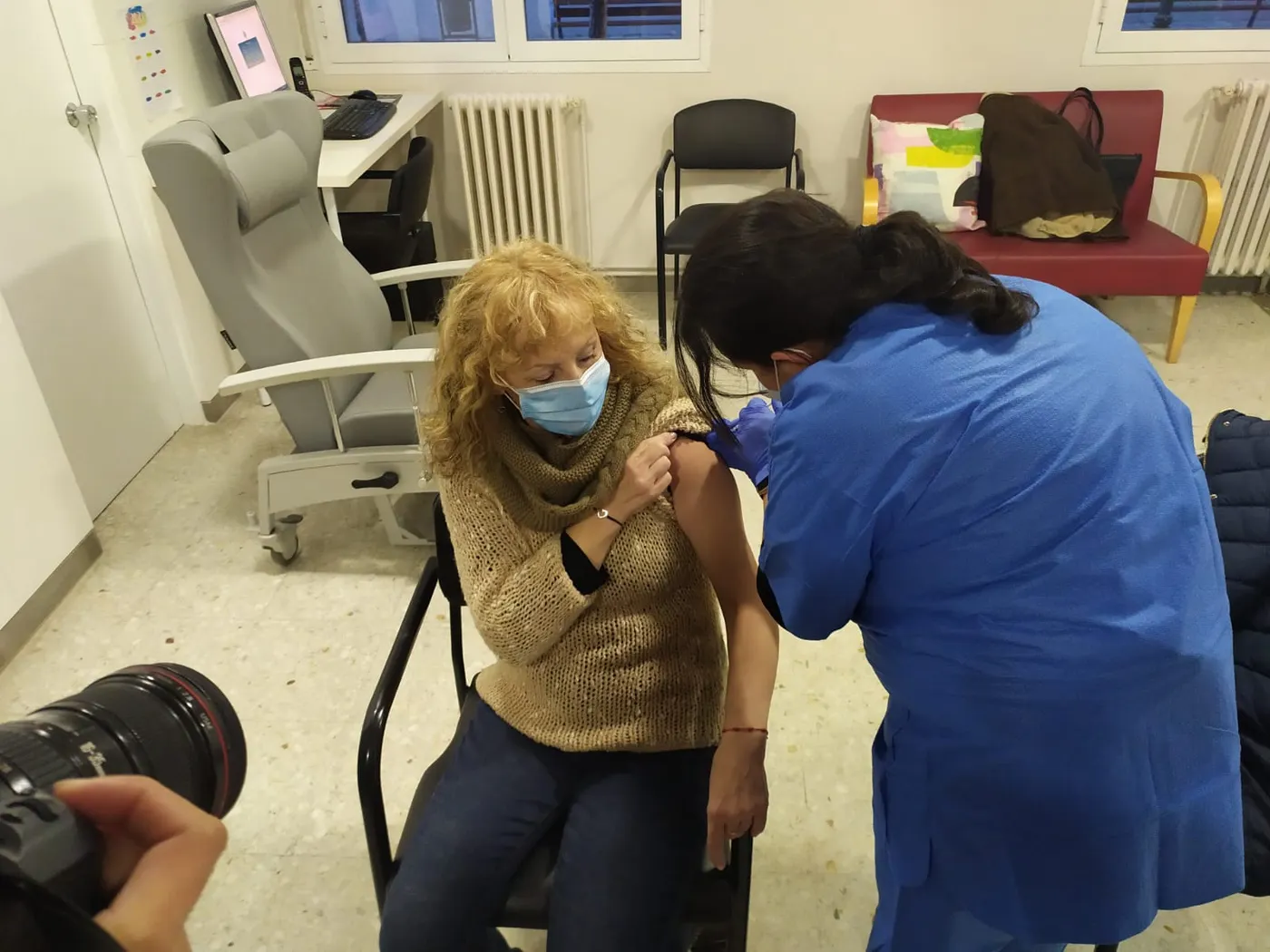 Santa Susanna comença a vacunar persones usuàries i professionals