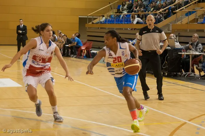 Cadí ICG Software 2013-2014 - Aja Parham (Foto: Agustí Peña)