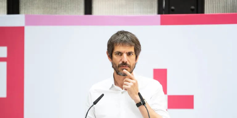 Sumar assegura que les converses amb ERC i Junts "avancen de forma positiva"
