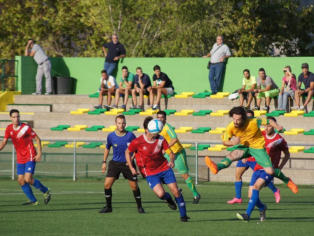 Molt més va tenir la pilota l'Olímpic que no pas el rival, tot i que el resultat va ser d'igualada