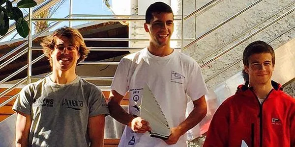 Toni Bonet guanya el Trofeu Veles i Vent del CN Salou