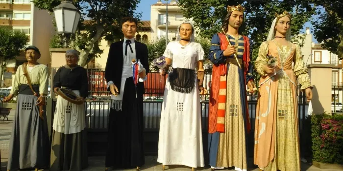 La colla gegantera farà demà una assaig per captar nous membres