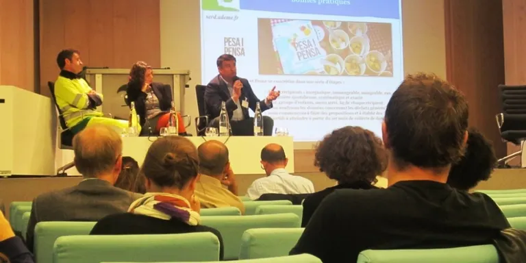 L’empresa rubinenca Campos Estela explica el "Pesa i Pensa" a París