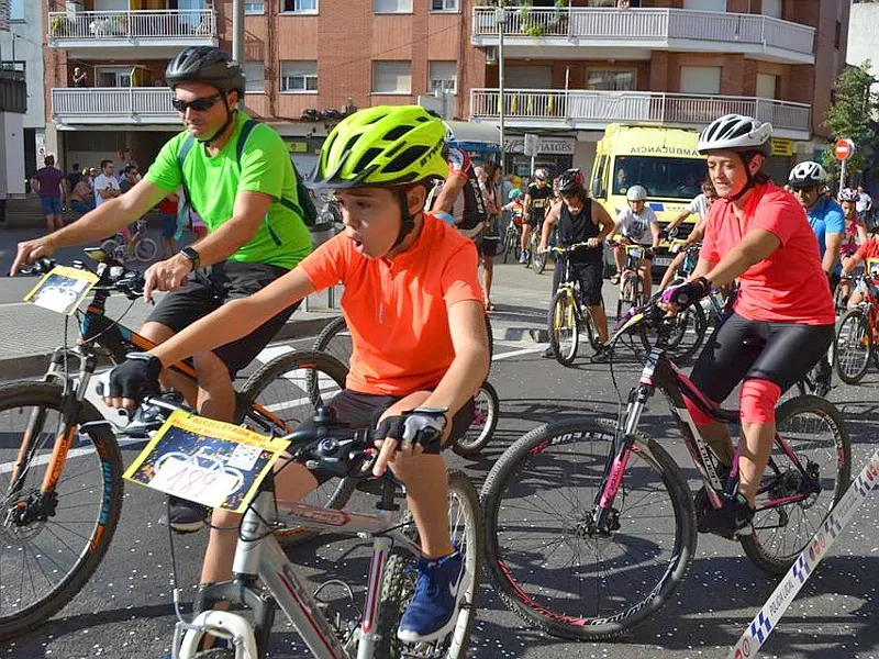 Un moment de la Bicicletada de l'any passat / foto: Facebook Mercat Municipal Rubí