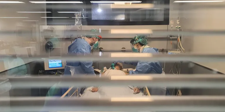 Els hospitals de la Corporació han atès fins ara un total de 48 pacients crítics per la Covid-19