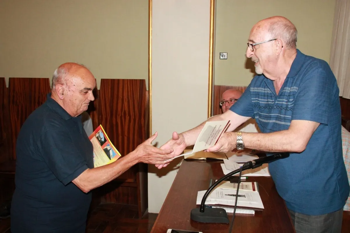 Mossèn Lluís Villaró és el nou president de la Vint-i-Quatrena
