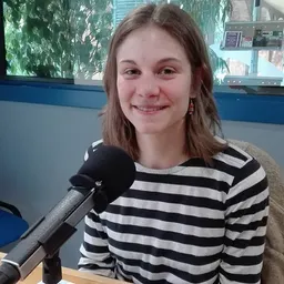 Entrevistes de la Justa del 21/3/2018 — Alga Simón: poesia, límits i retorn a Sant Just per al Dia Mundial de la Poesia - episode art