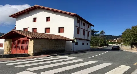 CIERRE DE SAINDUA GAZTELEKUA PARA ANALIZAR LA ESTRUCTURA DE LA BAJOCUBIERTA