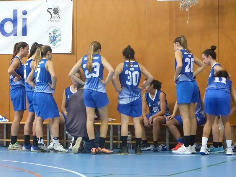 Les noies van caure a Ripollet