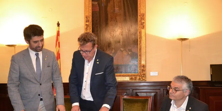 Acord Diputació-Generalitat per estendre la fibra òptica a tot el territori