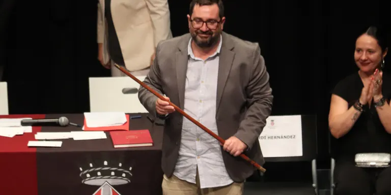 El PSC agafa el relleu a ERC a l'alcaldia de Blanes amb la investidura de Jordi Hernández
