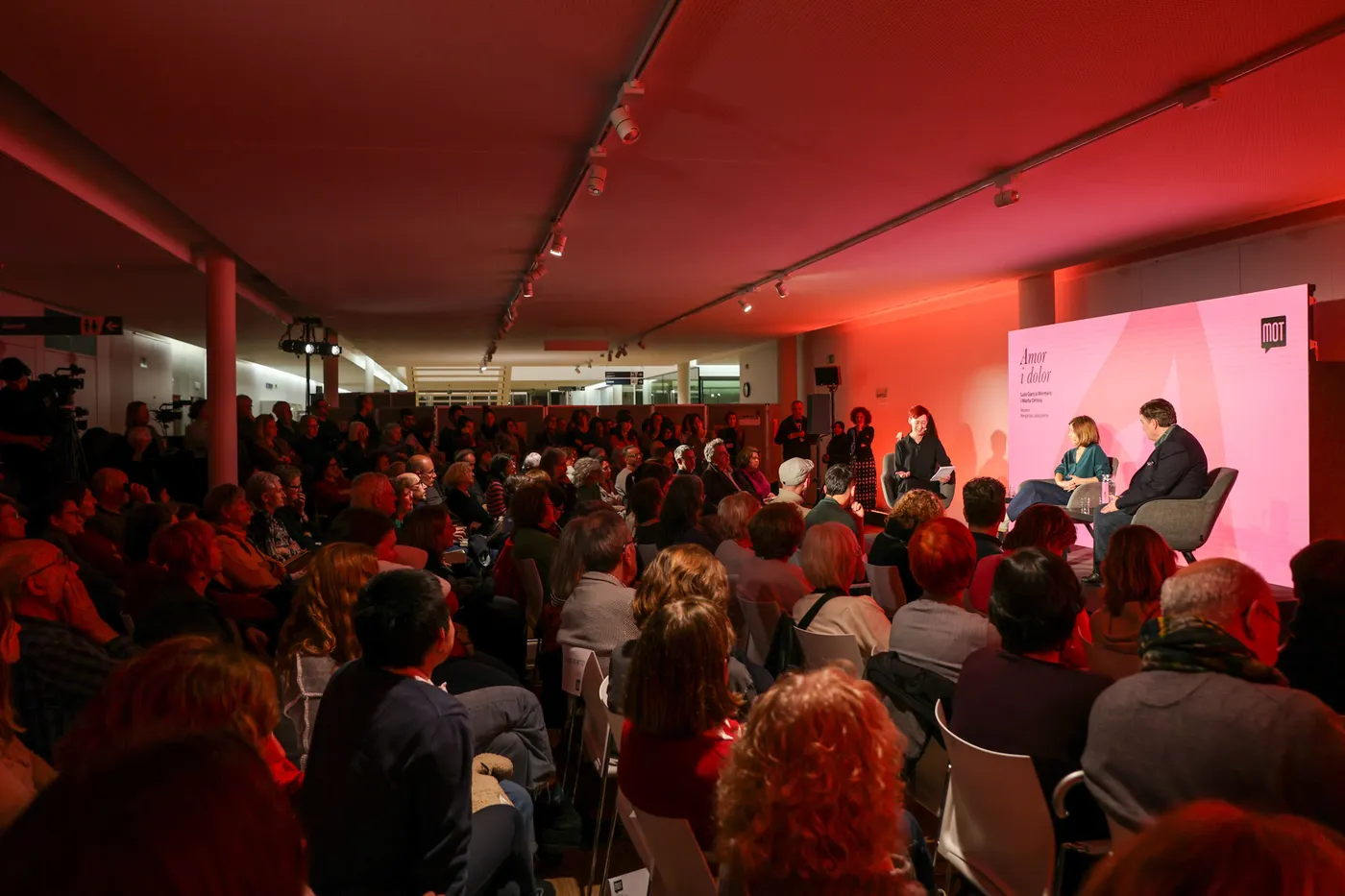 L'escriptora italiana Veronica Raimo i la basca Eider Rodríguez entre les primeres confirmacions del festival MOT