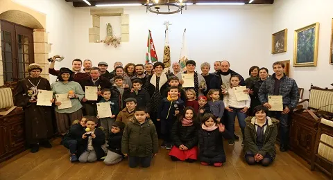AMUTE-KOSTA ES LA MEJOR CARROZA Y PREMIO A LA MEJOR COMPARSA PARA ‘TXOTXUAK’
