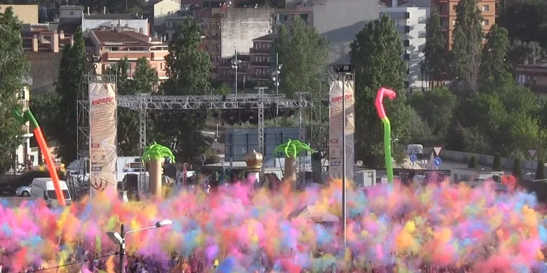 Èxit del primer Holi Dolly a Rubí