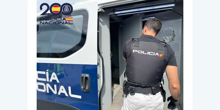 Detingut un home per escopir a clients i personal d'un establiment de l'estació de tren de Girona durant les Fires