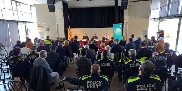Alcaldes i alcaldesses del Vallès Oriental es reuneixen amb el conseller d'Interior per plantejar millores en la seguretat als municipis