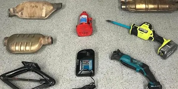 Detingudes set persones que formaven part d'un grup criminal dedicat al robatori de catalitzadors de cotxes